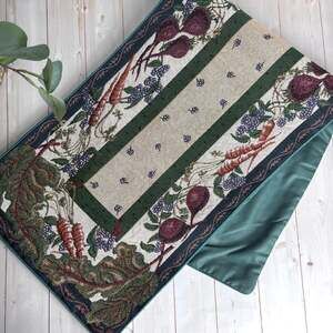Vintage Woven Tapestry Table Runner Harvest Motif Fall Autumn Country Cottage